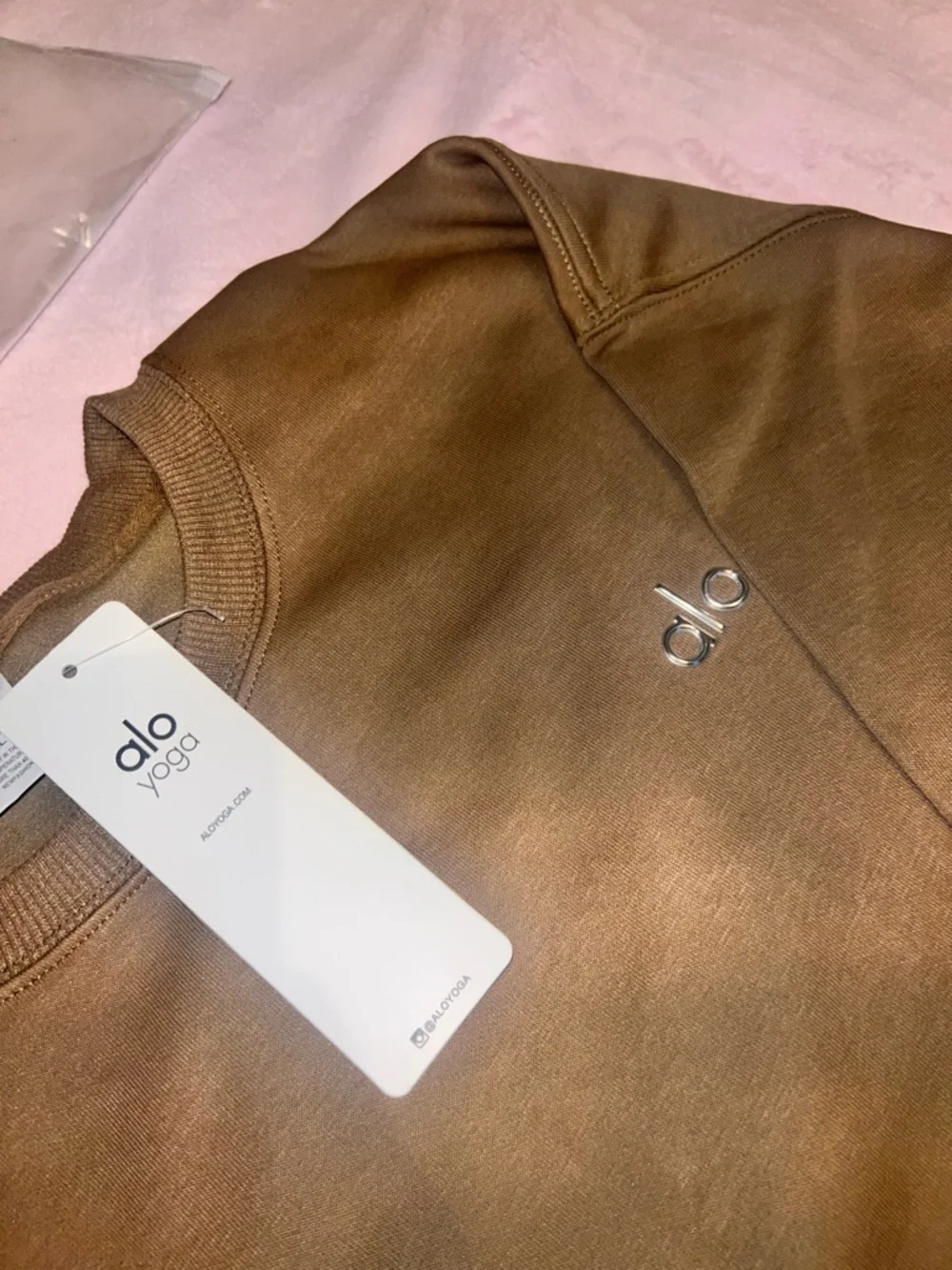 ALO Yoga Crewneck Sweatshirt in Brown Tan